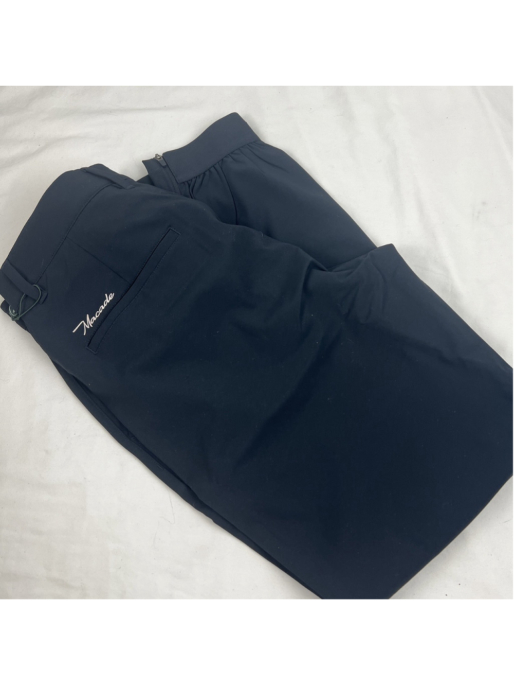 Macade Golf Joggers Mens size 30Regular Slim Fit Navy Ankle Zip Performance NWT